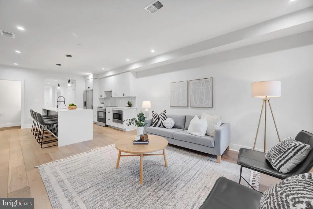 320 Webster St Nw #2, WASHINGTON