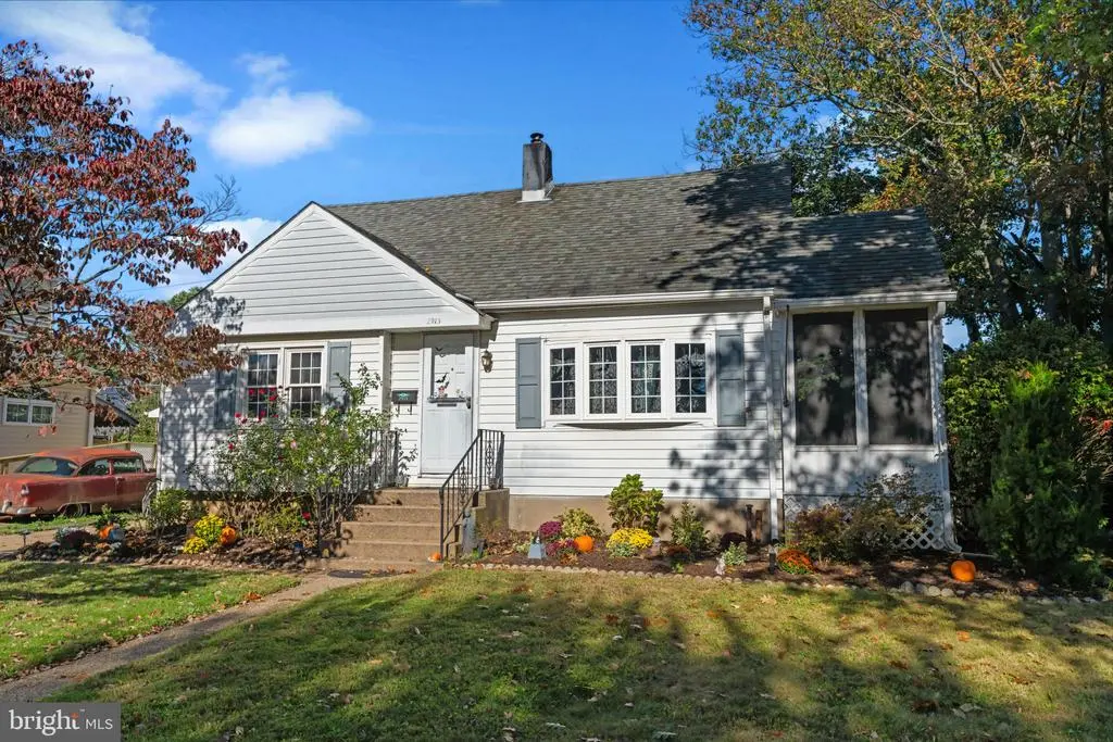 2915 Lawnton Ave, BRISTOL