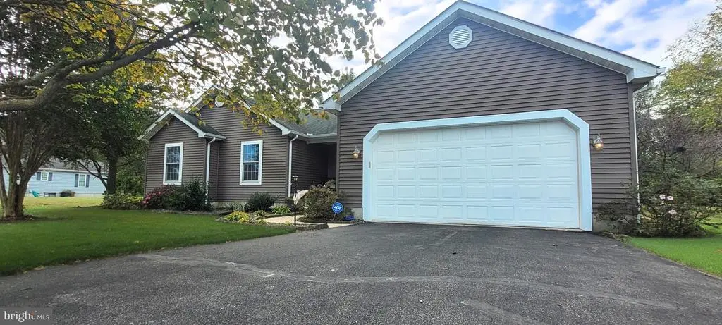 912 Little Brooke Ln, SEAFORD