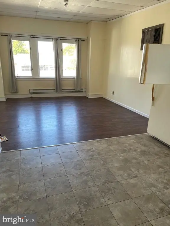 7 S York Rd, HATBORO