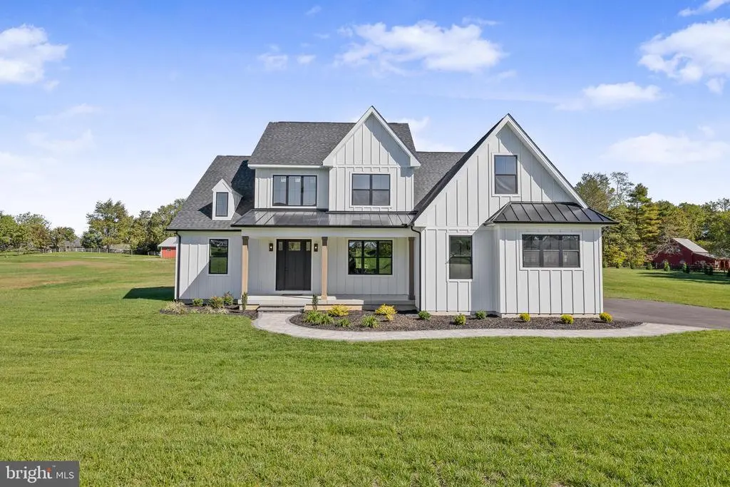 415 Marcus Rd, Middletown