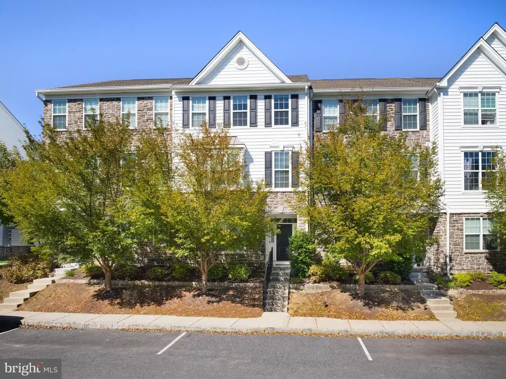 203 Murray Ln, Media