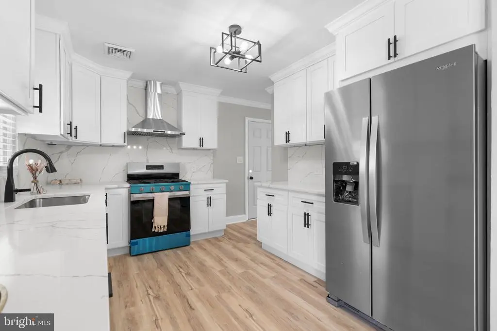 8334 Woodward St, Savage