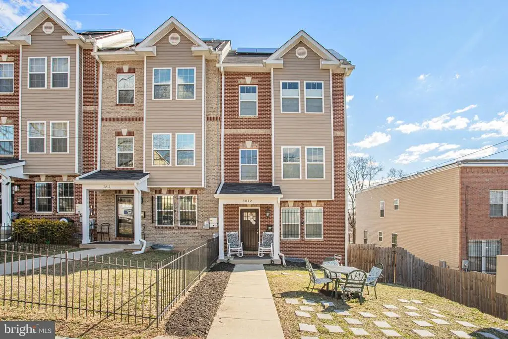 3812 1st St Se, WASHINGTON