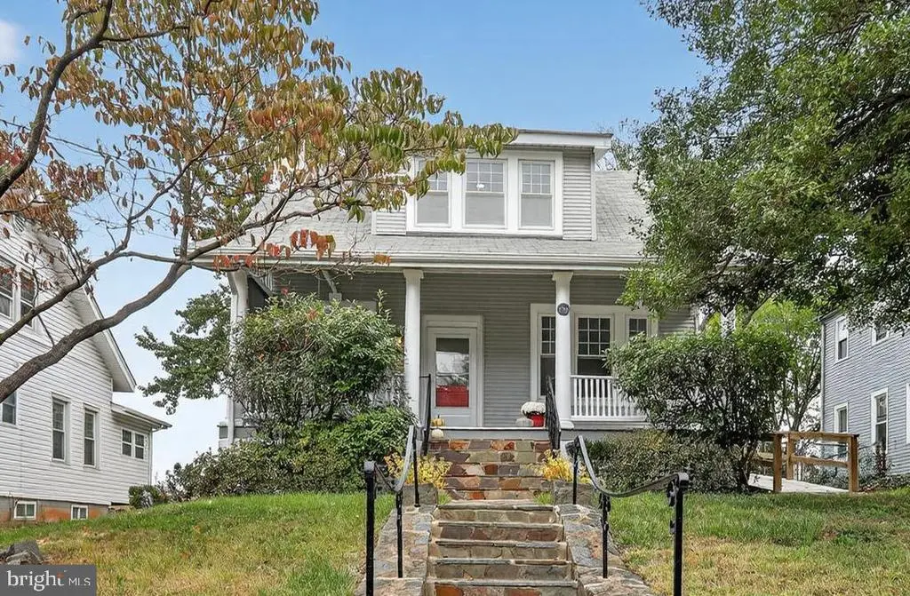 1802 Lawrence St Ne, WASHINGTON