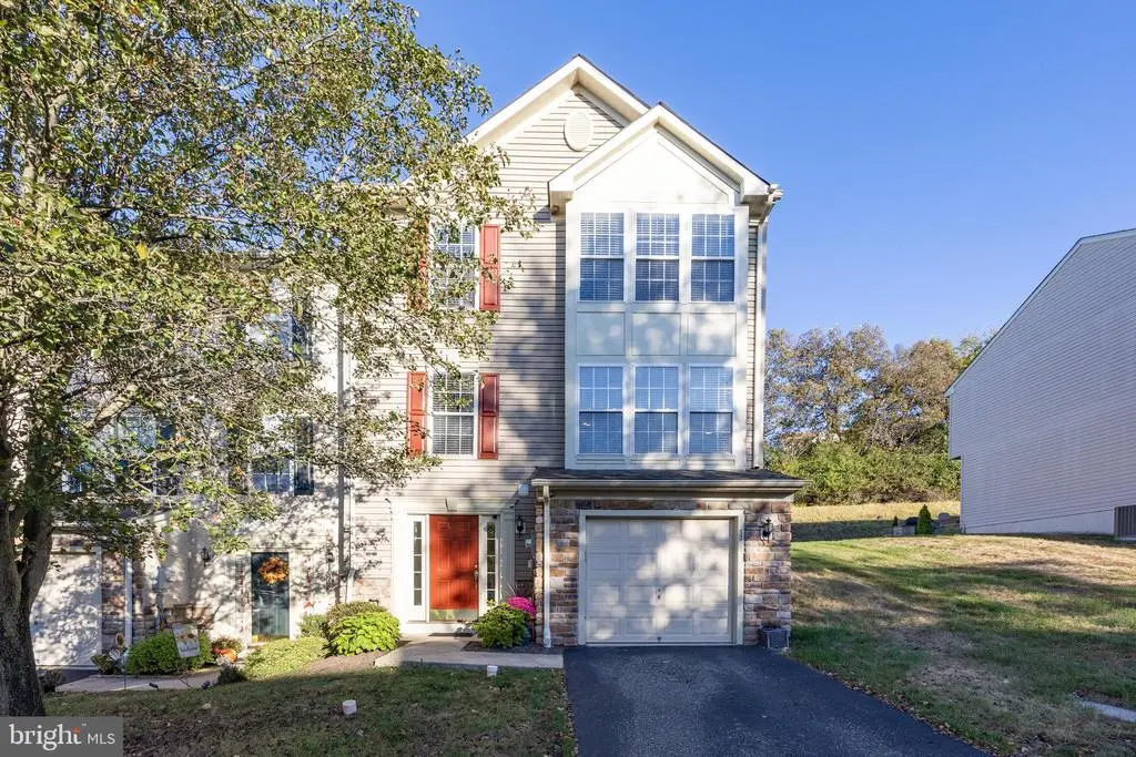 53 Brookview Ln, POTTSTOWN