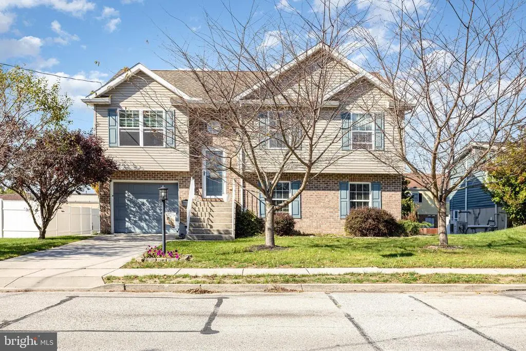 415 Ridge Ave, Mcsherrystown