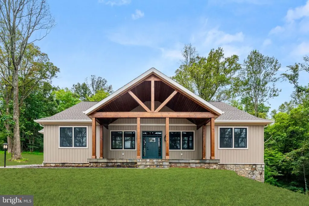 Valley Dr, WARRENTON