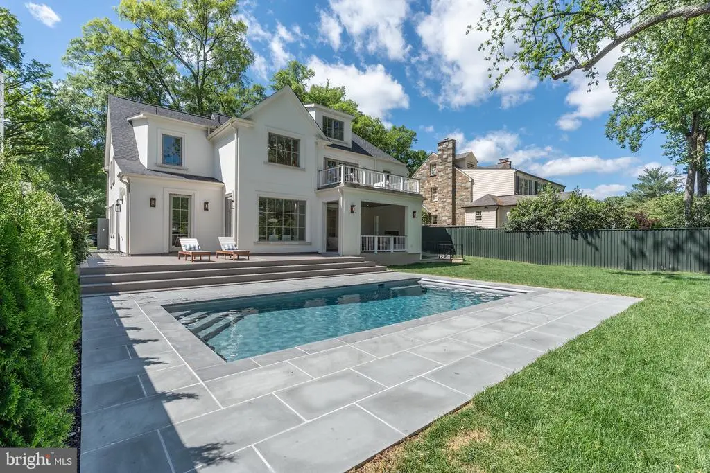 4821 Rodman St Nw, WASHINGTON