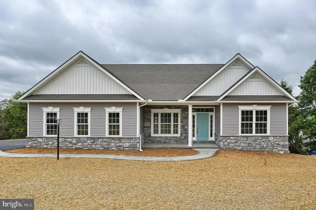 111 Starlight Lane, Lebanon