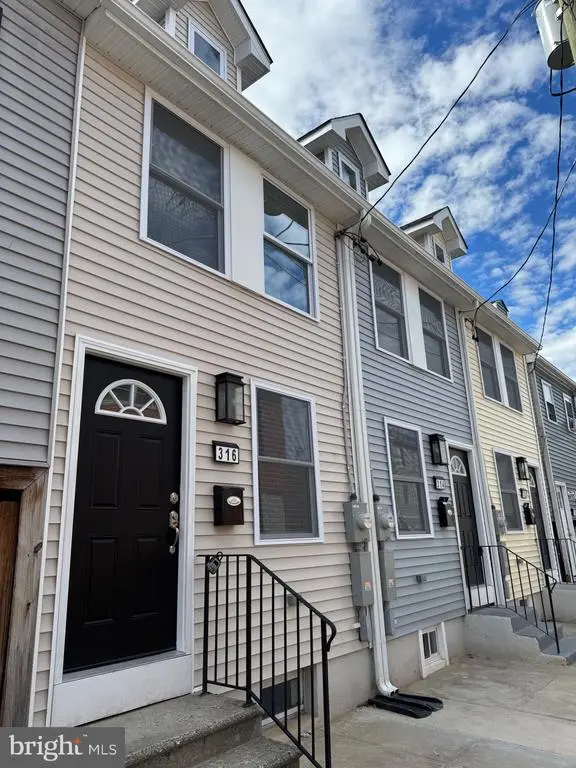 316 Ridgeway St, Gloucester City