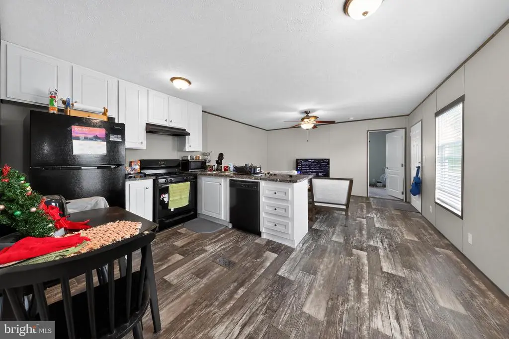 128 Ash St #107, WILMINGTON