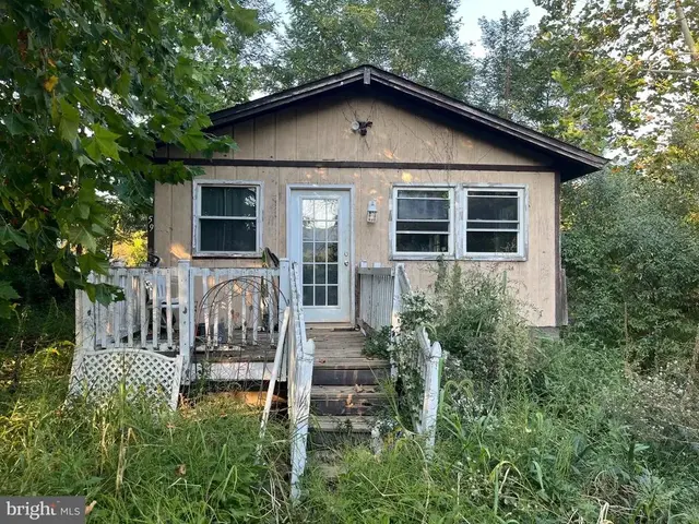 59 Lodi Ct, Linden