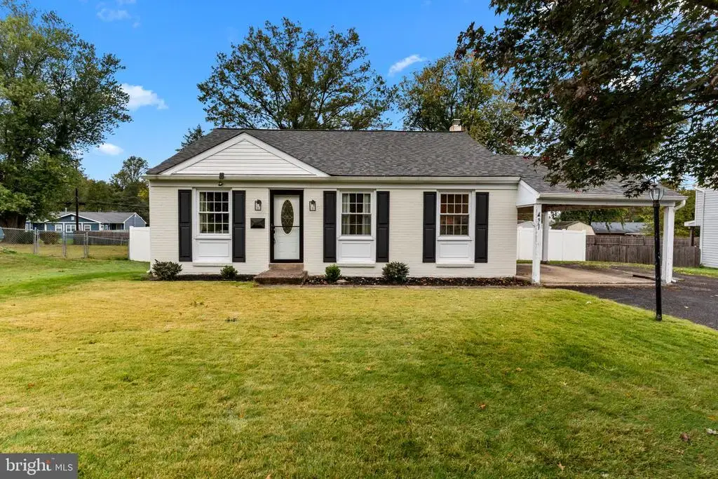 967 Jeffrey Dr, SOUTHAMPTON