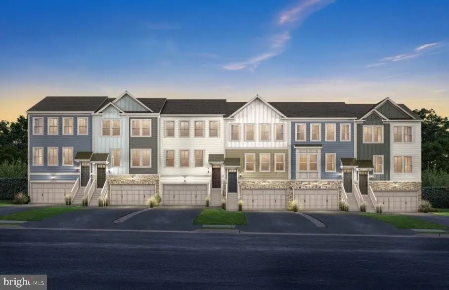 103 Beacon Ct #10102, ROYERSFORD