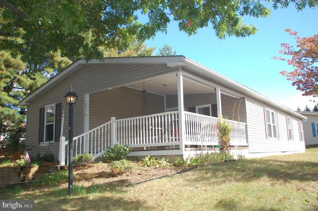 447 Manor House Ln, SOUDERTON