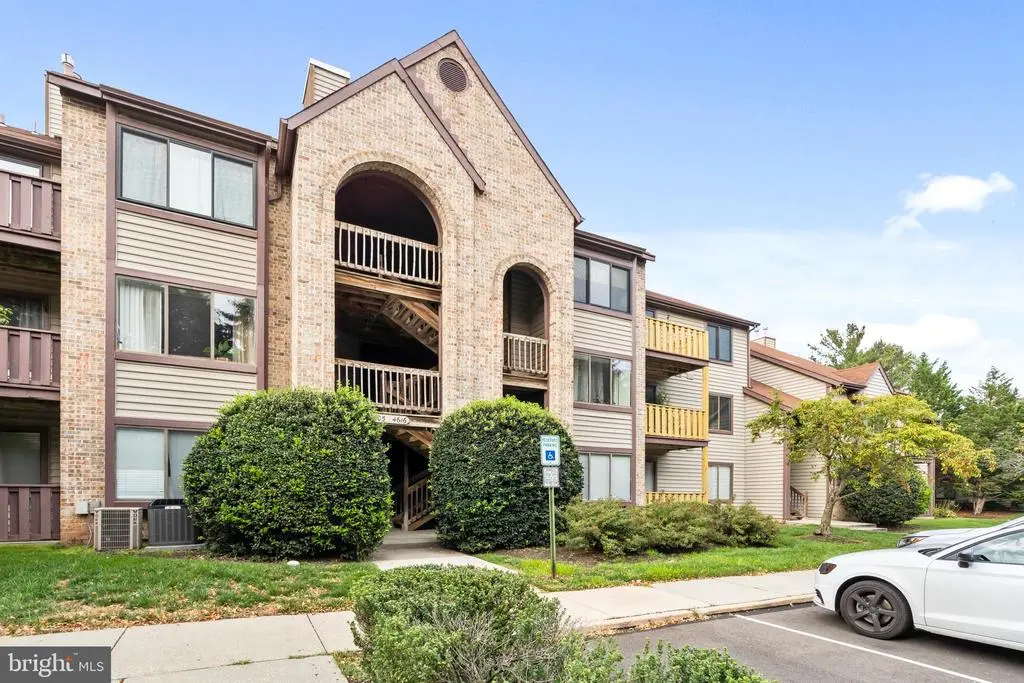 4610-b Aberdeen Dr, Mount Laurel