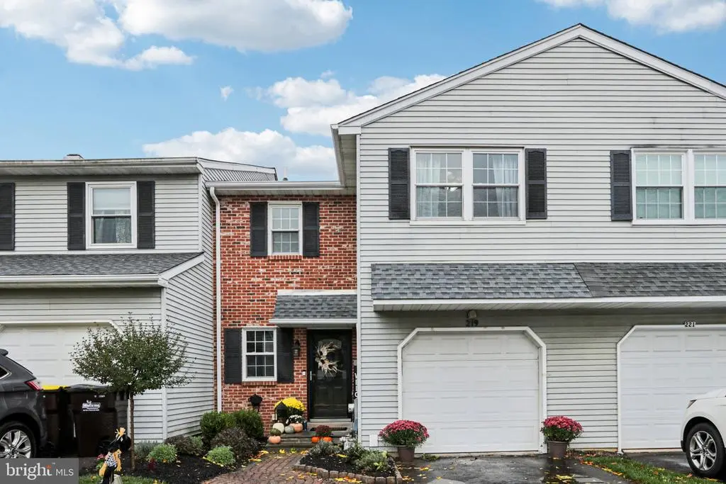 219 Red Haven Dr, NORTH WALES