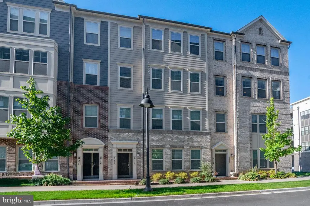 819 Rockwell Ave #819, GAITHERSBURG