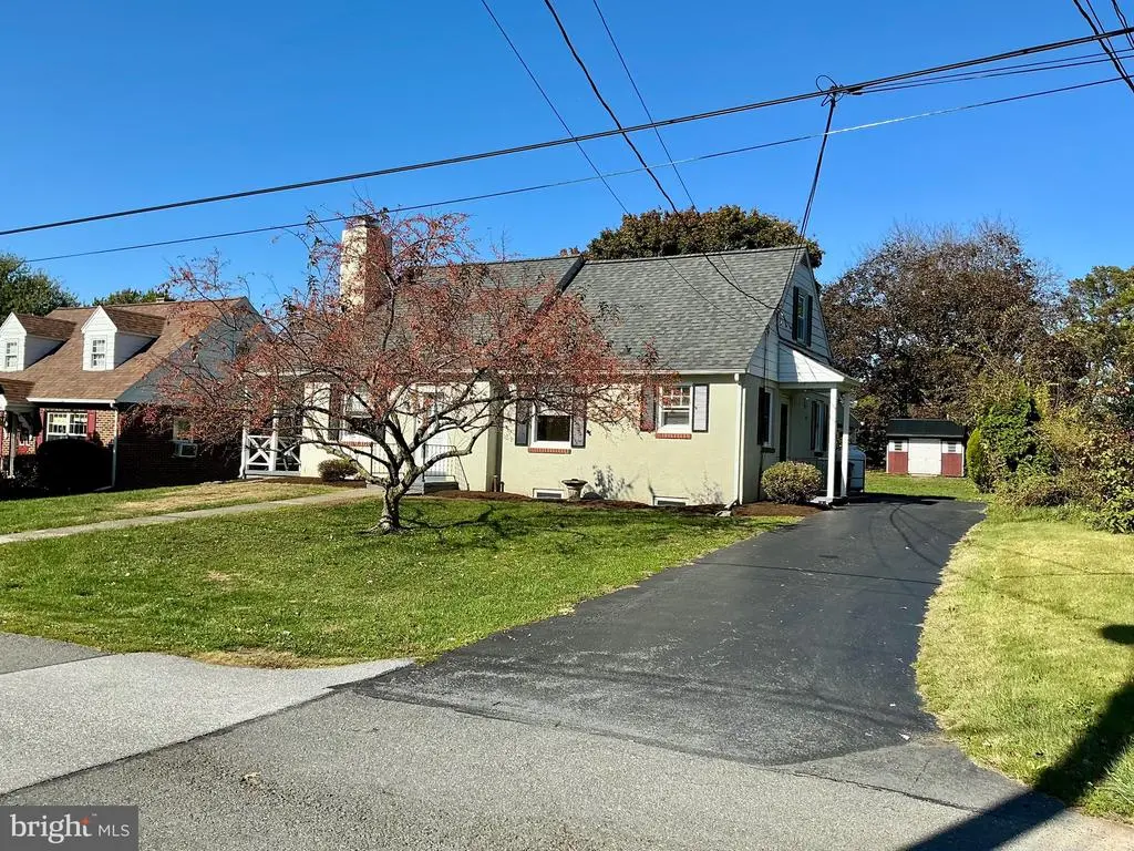 923 Spruce St, Honey Brook