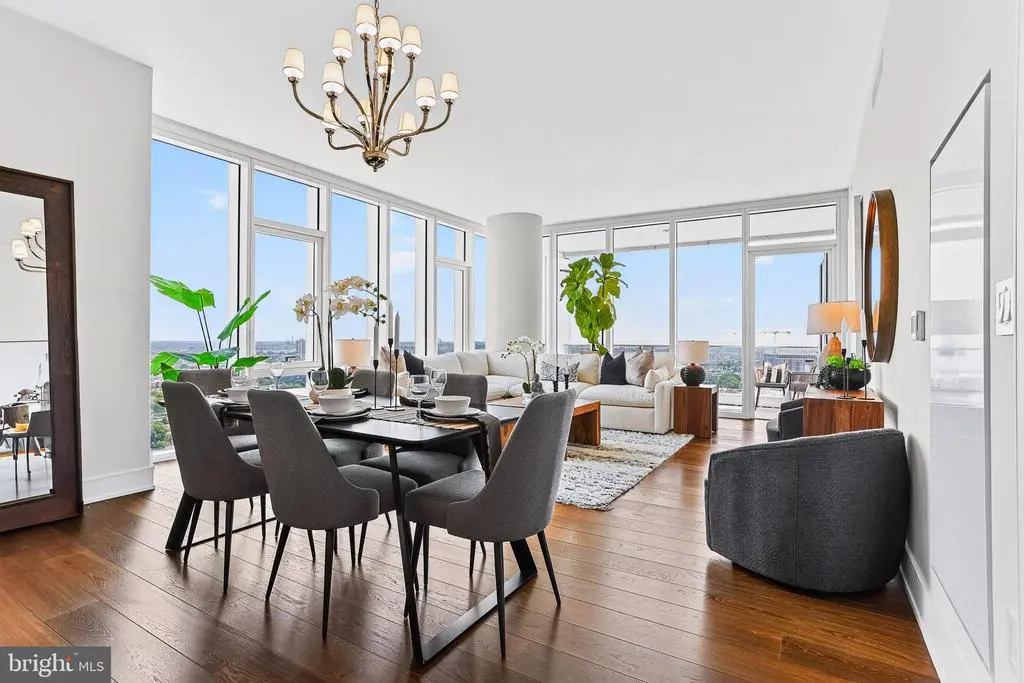 301 S Broad #2702, Philadelphia