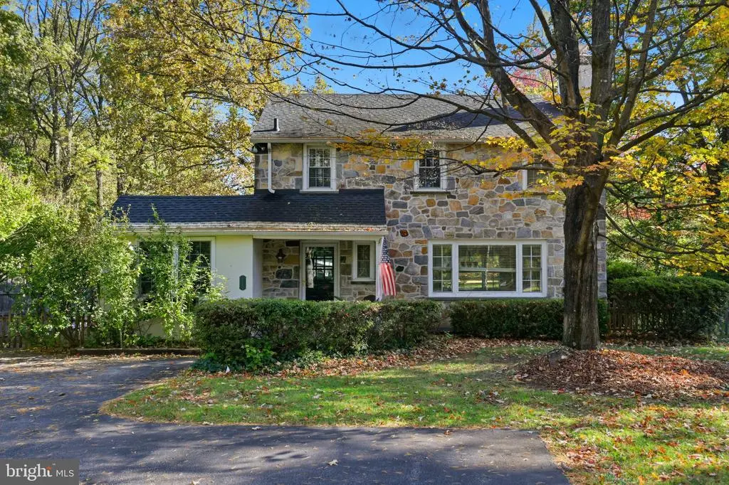 419 Devon State Rd, DEVON