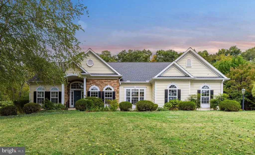 2202 River Bend Ct, White Hall