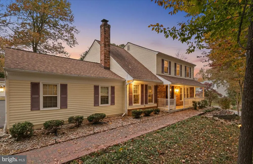 12133 Queens Brigade Dr, Fairfax