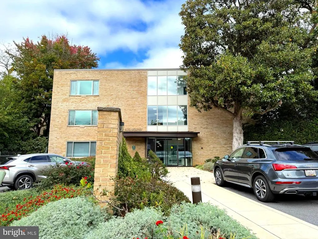 2755 Ordway St Nw #106, WASHINGTON