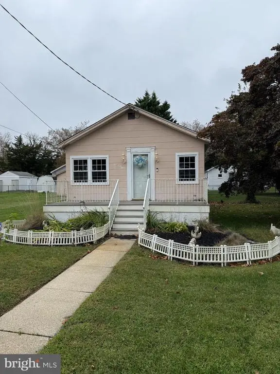 121 Bucknell Ave, VILLAS