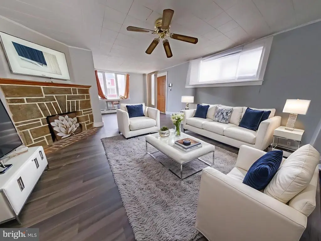 921 Serrill Ave, Lansdowne