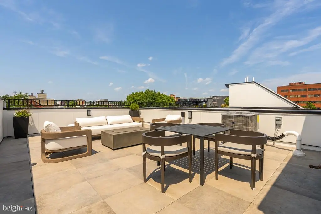 733 Euclid St Nw #303, WASHINGTON