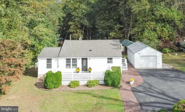 753 Gilbert Rd, Aberdeen