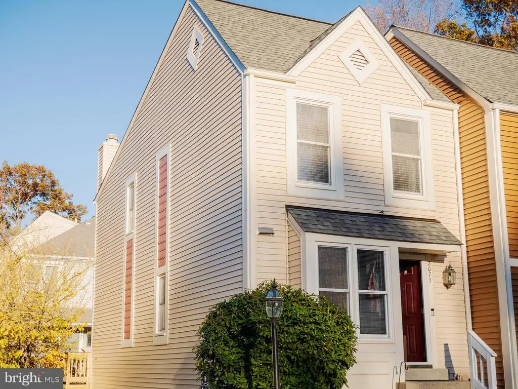 2077 Whisperwood Glen Ln, RESTON
