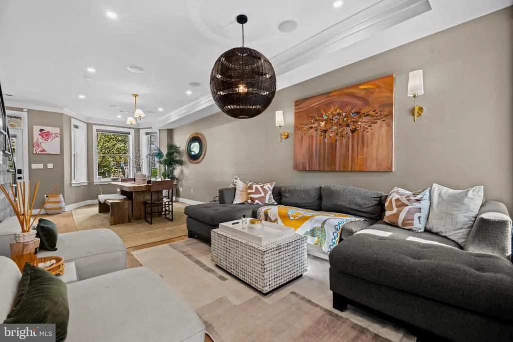 124 Adams St Nw, WASHINGTON