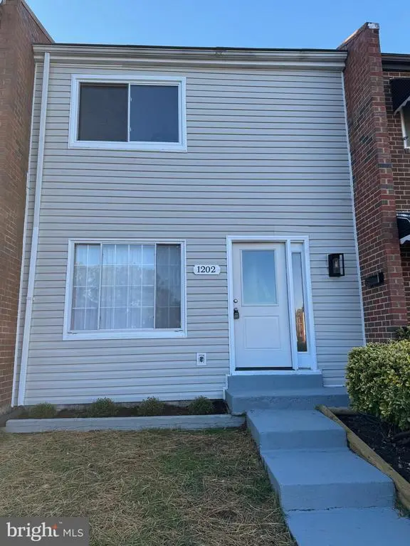 1202 Barnaby Ter Se, WASHINGTON