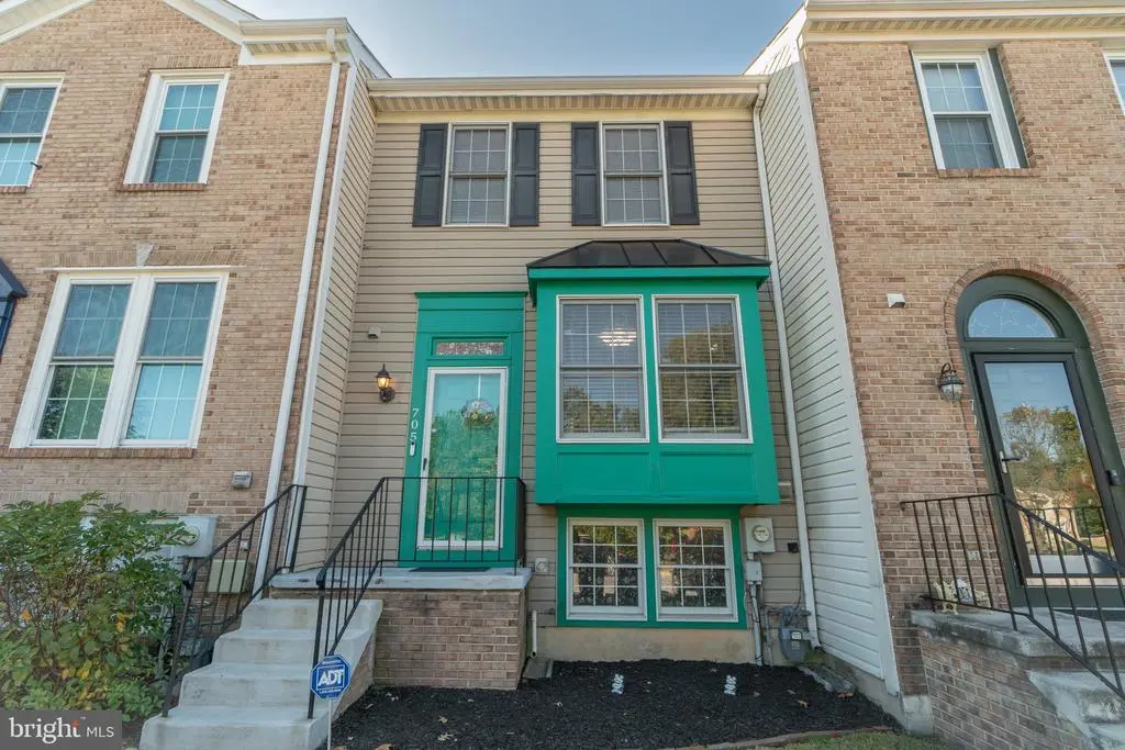 705 Naples Way, BEAR