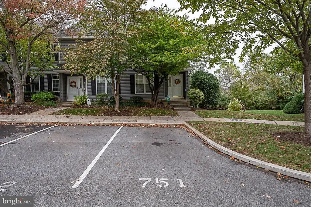 751 Chessie Ct #48, WEST CHESTER
