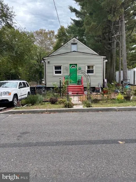 409 Cedar Ave, Lindenwold