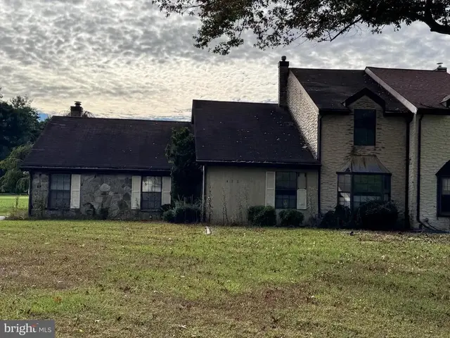 22 Whitemarsh Ct, Dover