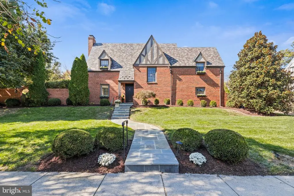 4100 49th St Nw, WASHINGTON