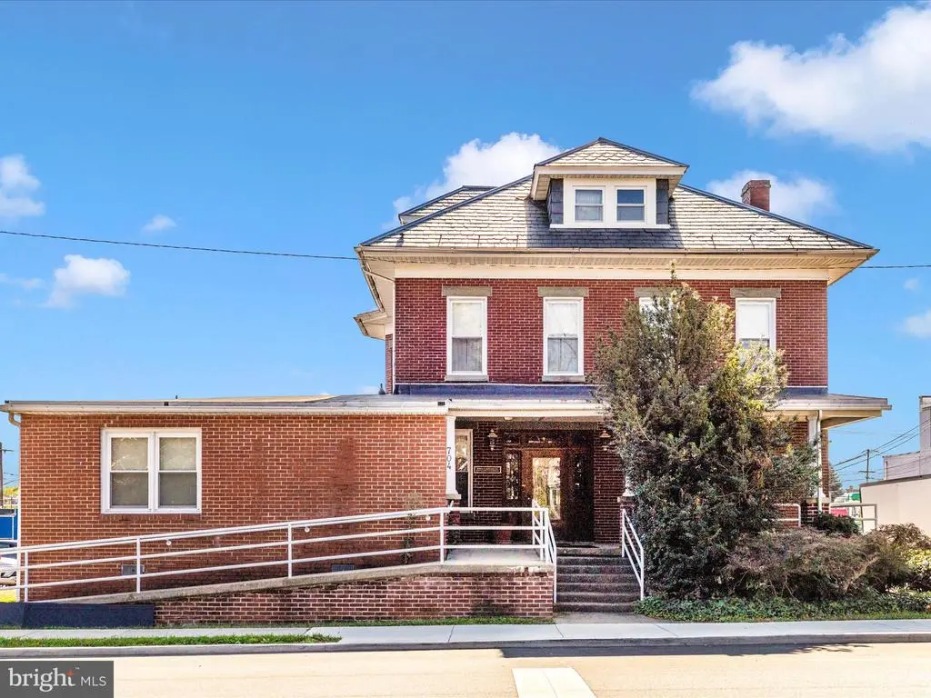 704 Oak Hill Avenue, HAGERSTOWN
