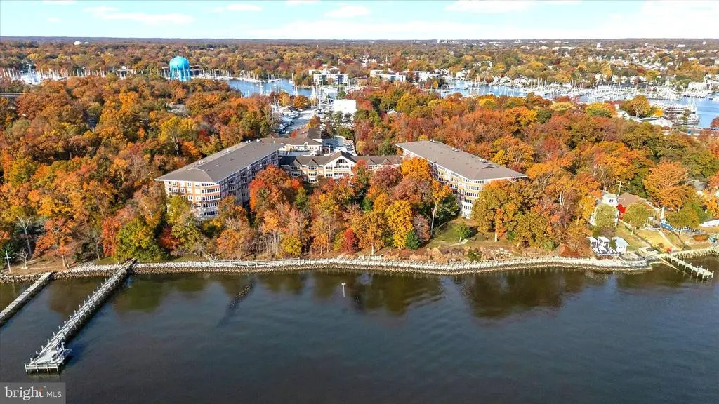 7101 Bay Front Dr #301, Annapolis