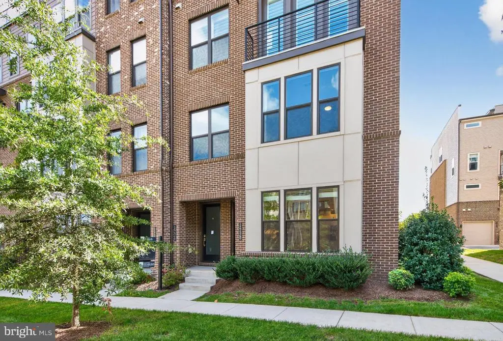 14428 Beckett Glen Cir #905, CHANTILLY