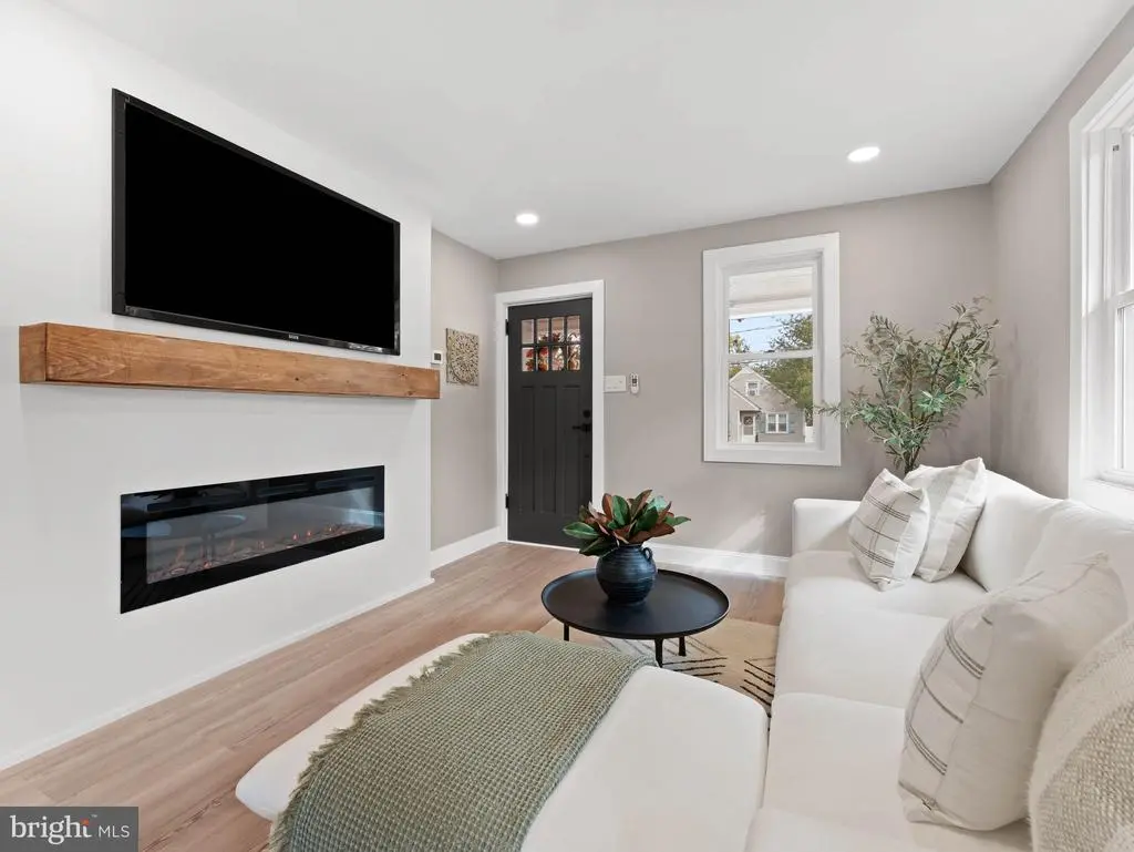 48 N Terrace Ave, MAPLE SHADE