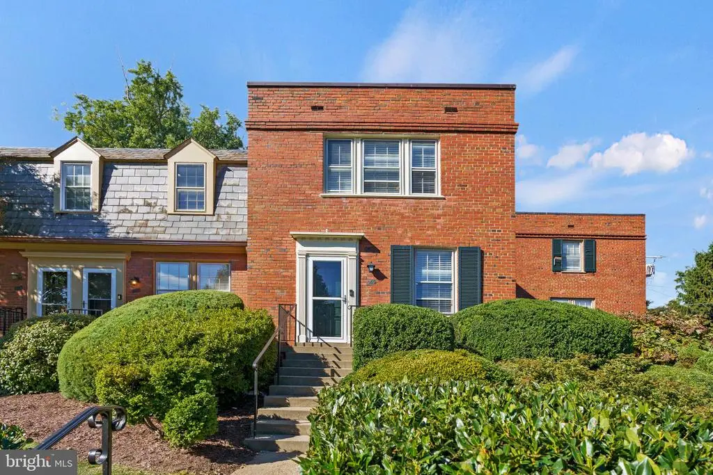 1300 S Cleveland St #363, Arlington