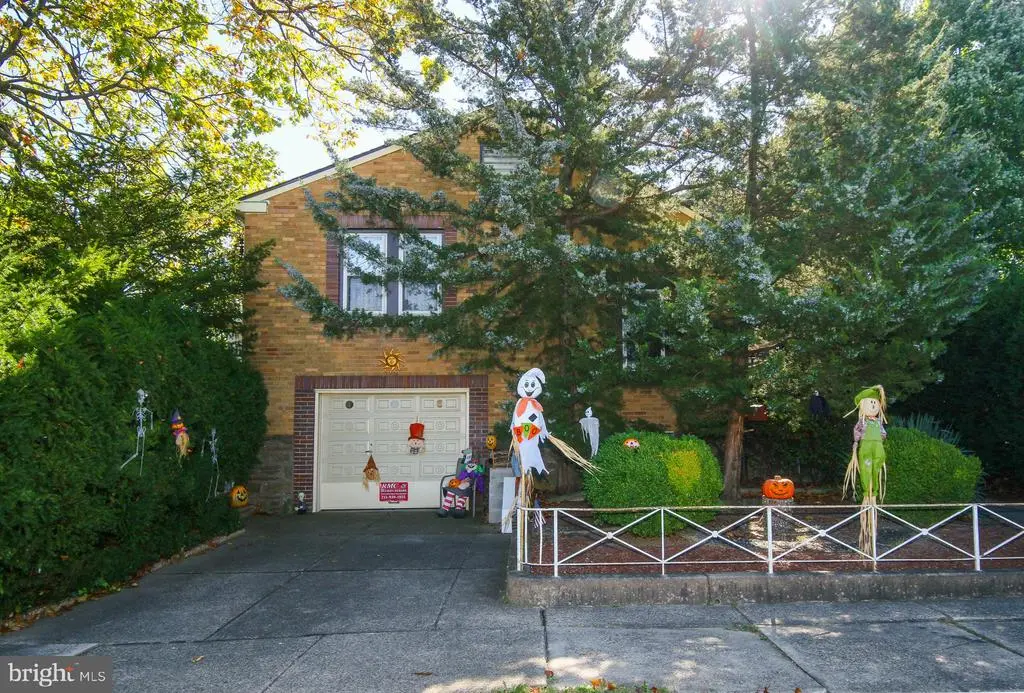 2301 Ripley St, PHILADELPHIA