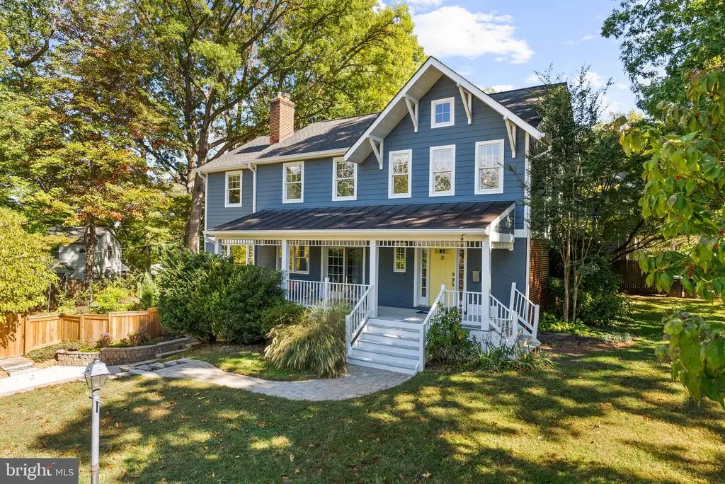 2647 Woodley Pl, FALLS CHURCH