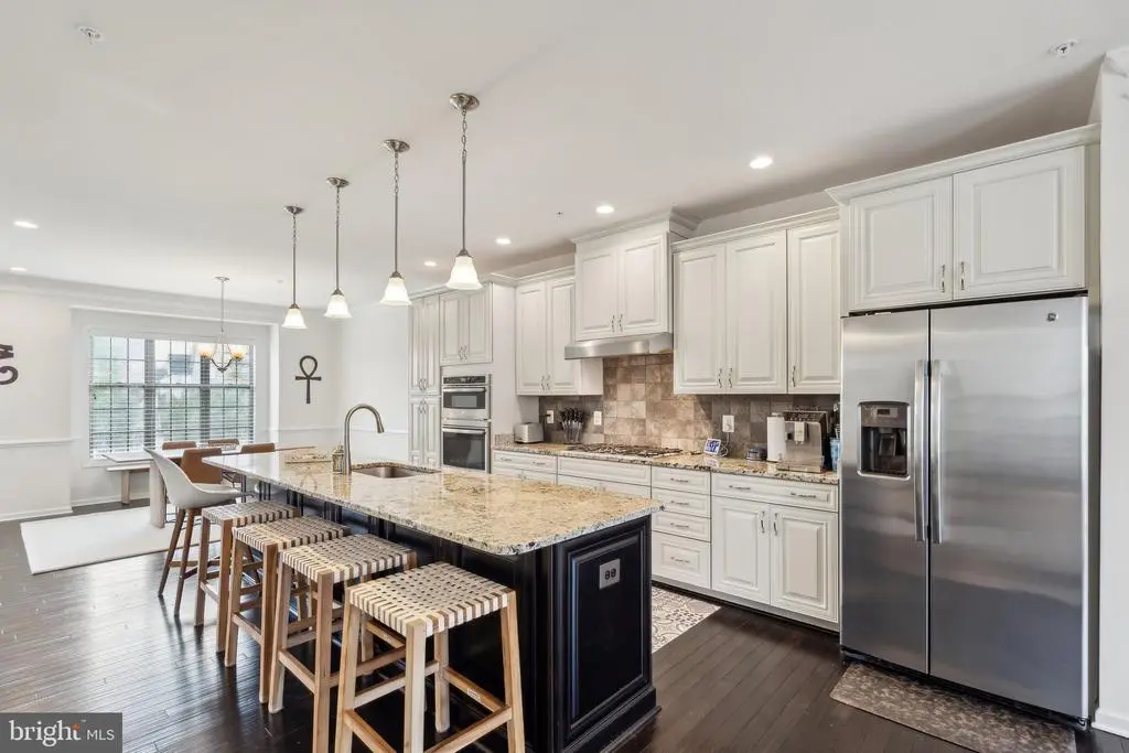 22613 Naugatuck Sq, ASHBURN