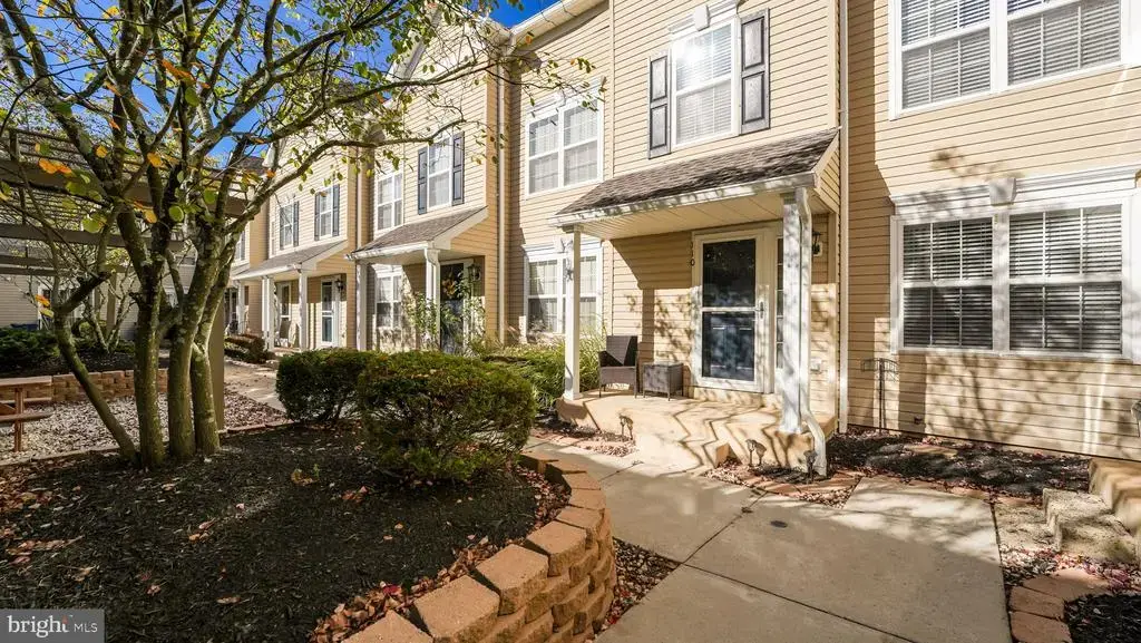 110 Zircon Ct #14, WARRINGTON